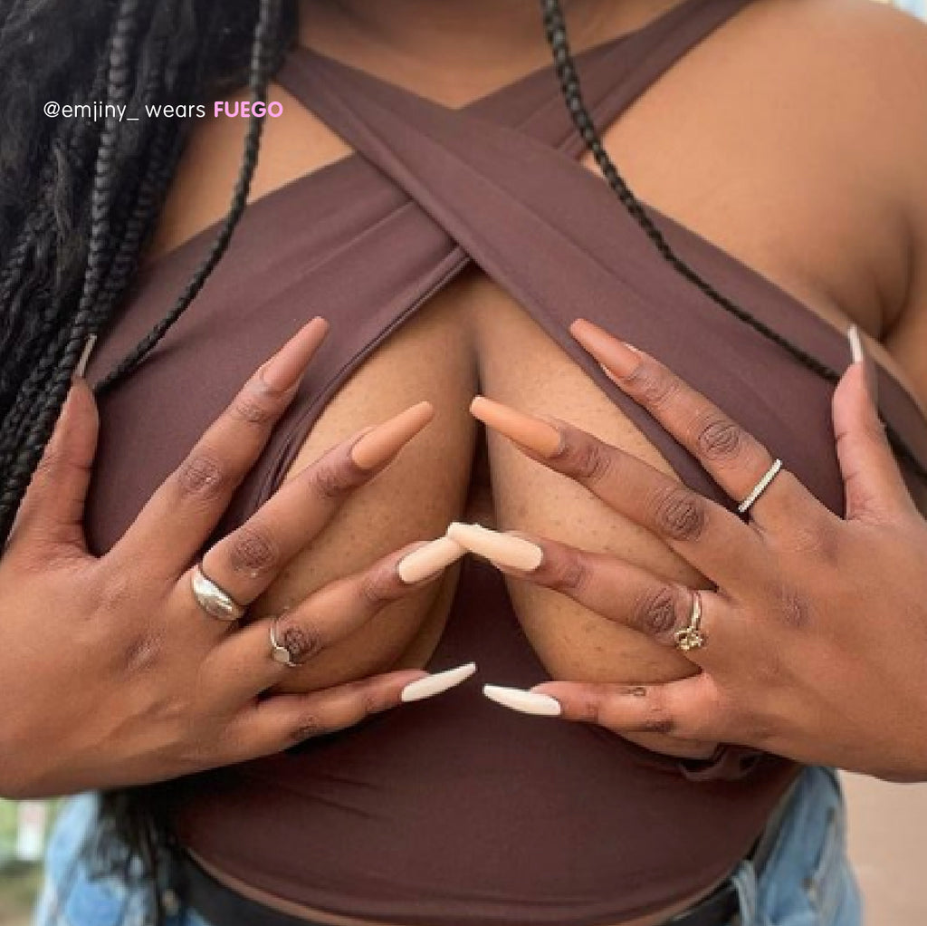 Influencer wearing Tres She instant acrylic press on nails in matte brown graduated shades extra long coffin shape